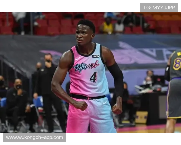 奥拉迪波突破制造杀伤提升球队关键时刻得分效率