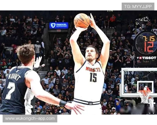 约基奇无球策应改变掘金进攻结构